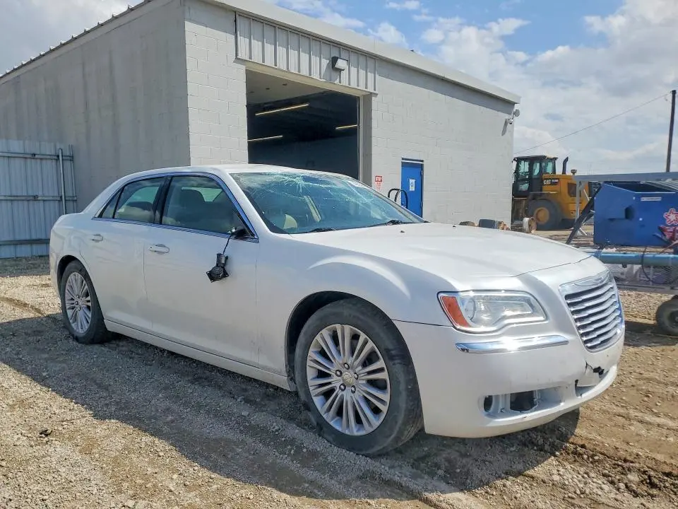 2013 CHRYSLER 300   