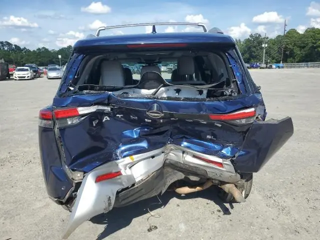 2024 NISSAN PATHFINDER SL  