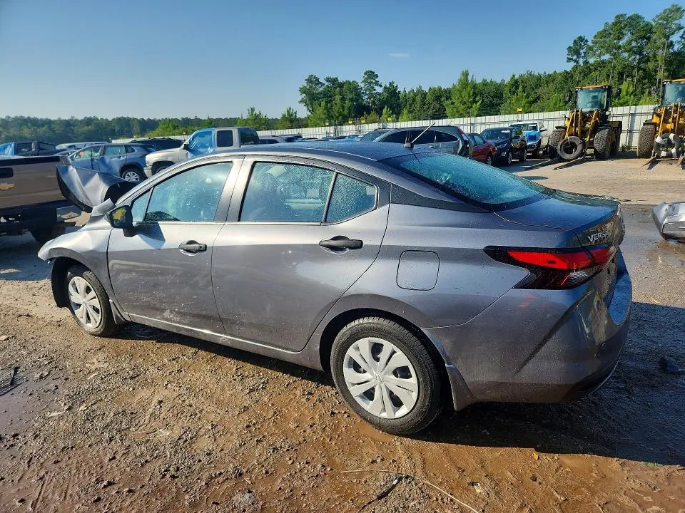 2021 NISSAN VERSA S  