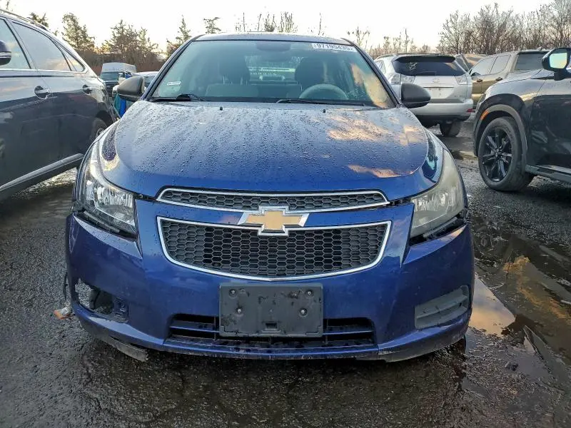 2013 CHEVROLET CRUZE LS  