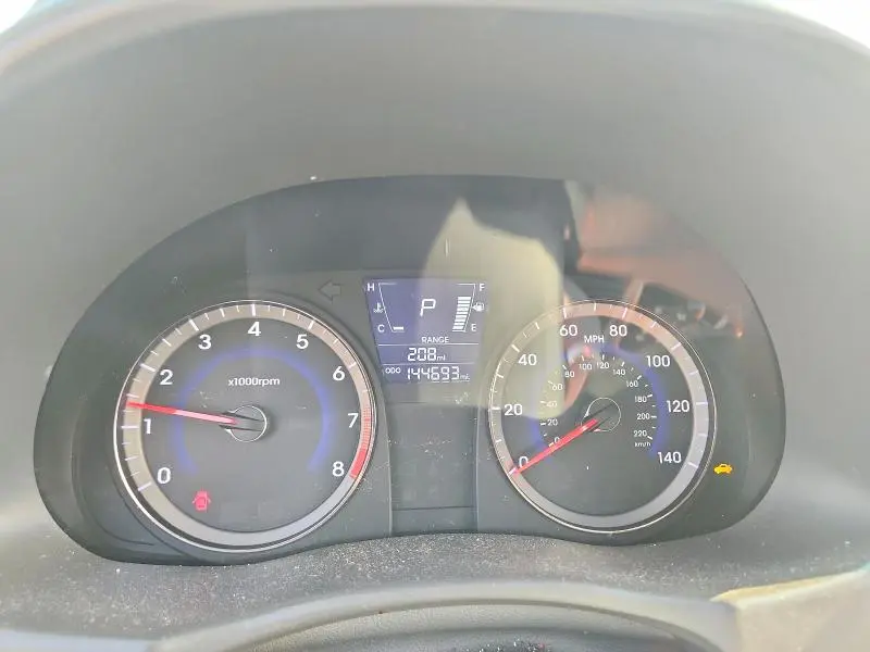 2012 HYUNDAI ACCENT GLS  