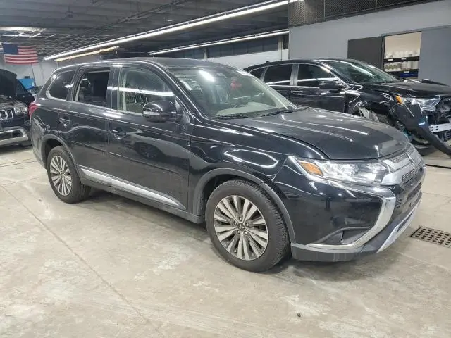 2020 MITSUBISHI OUTLANDER SE  