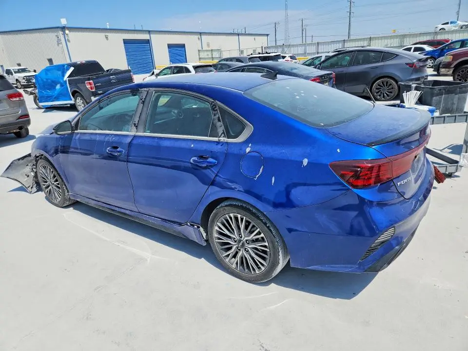 2024 KIA FORTE GT LINE  