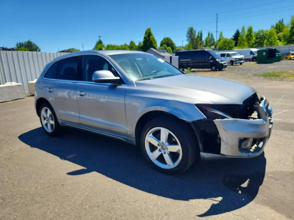 2011 AUDI Q5 PREMIUM PLUS  