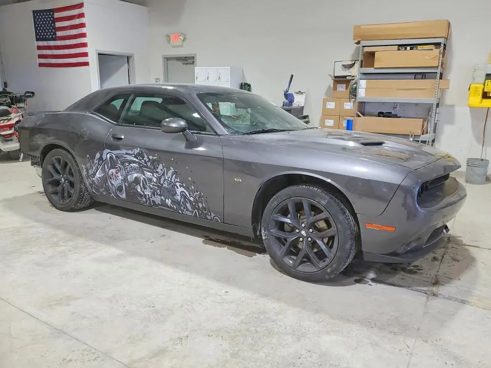 2022 DODGE CHALLENGER SXT  