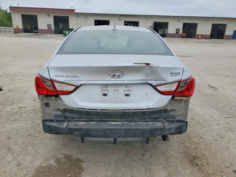 2012 HYUNDAI SONATA GLS  
