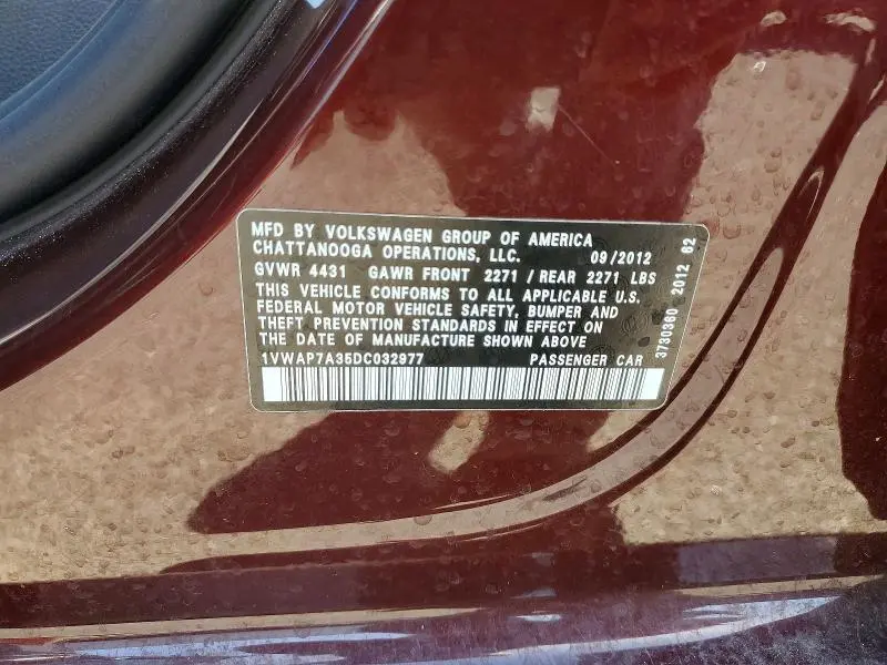 2013 VOLKSWAGEN PASSAT S  