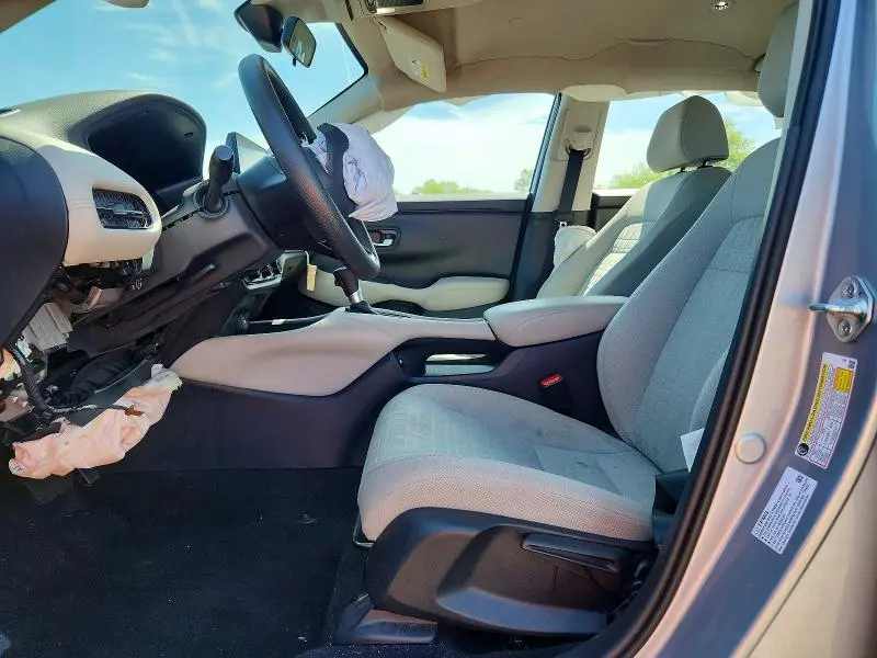 2023 HONDA HR-V LX  