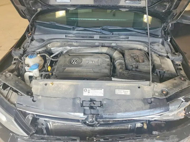2016 VOLKSWAGEN JETTA SPORT  