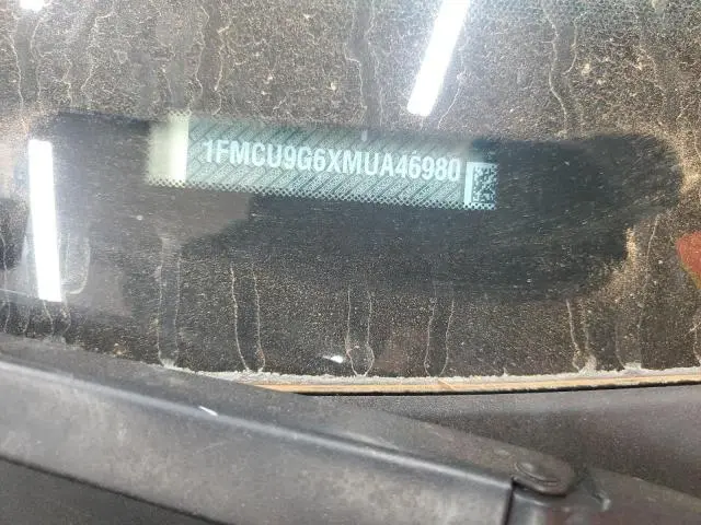 2021 FORD ESCAPE SE  