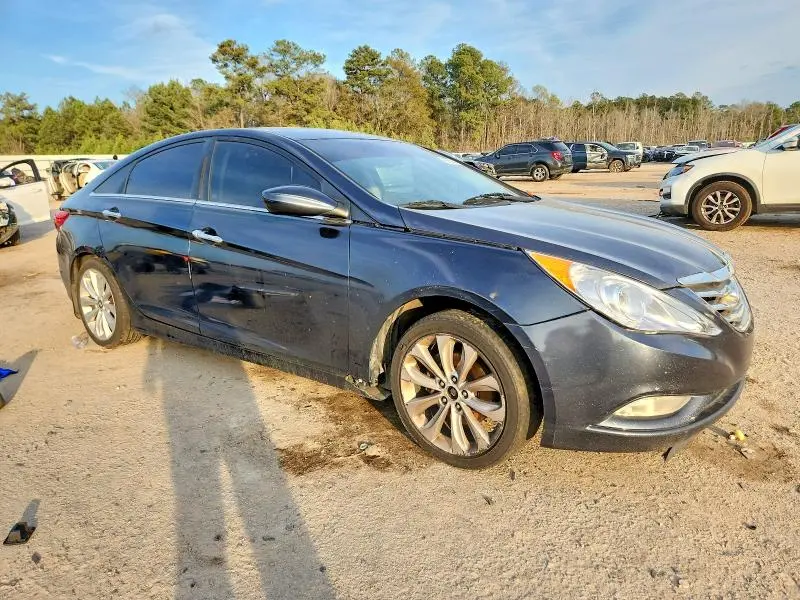 2013 HYUNDAI SONATA SE  
