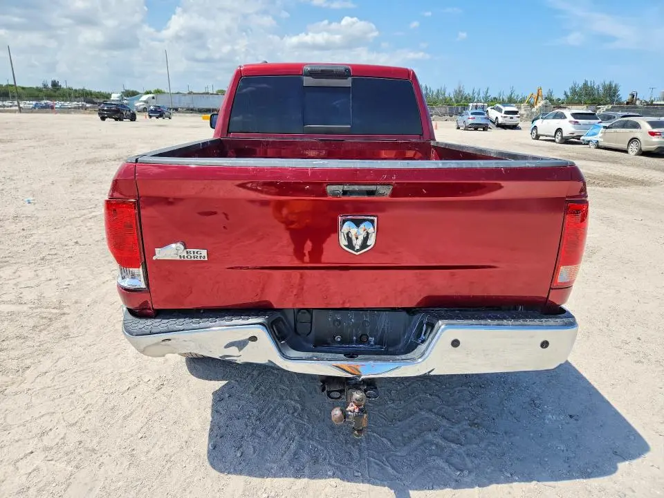 2013 RAM 1500 SLT  