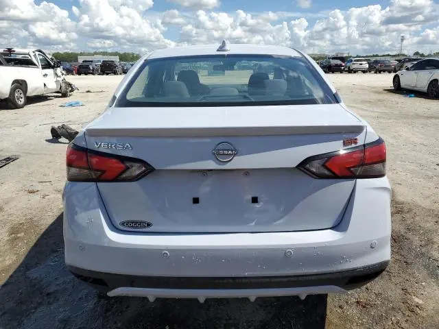 2023 NISSAN VERSA SR  