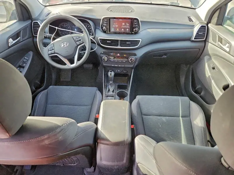 2019 HYUNDAI TUCSON SE  