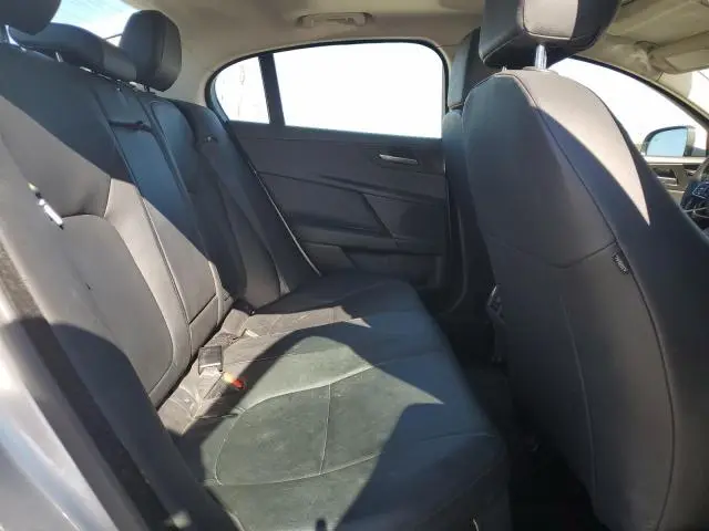 2018 JAGUAR XE PREMIUM  