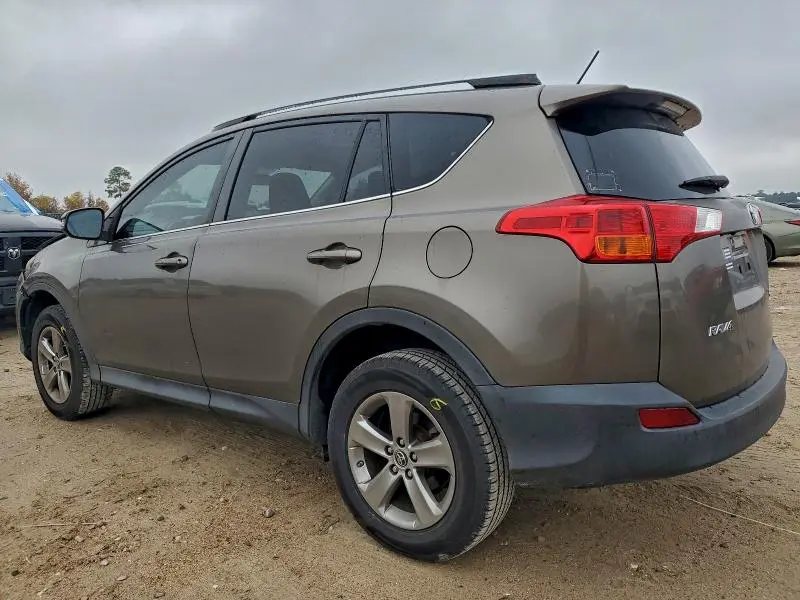 2015 TOYOTA RAV4 XLE  