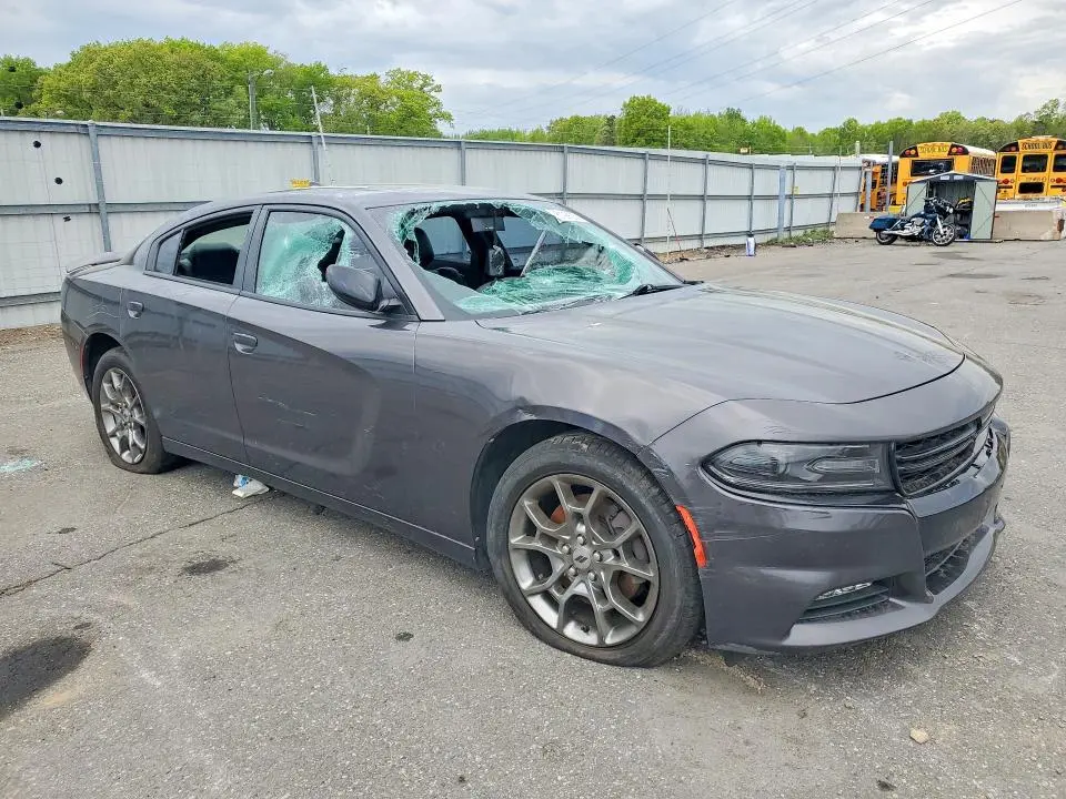 2017 DODGE CHARGER SXT  