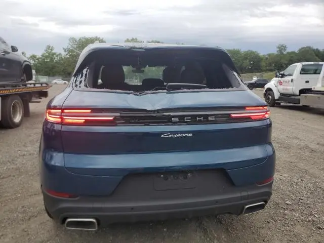 2025 PORSCHE CAYENNE   