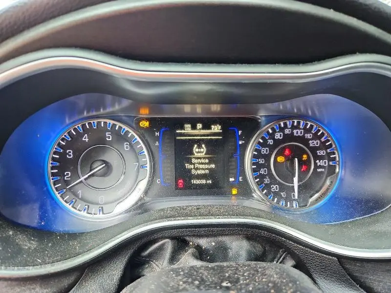 2016 CHRYSLER 200 LIMITED  