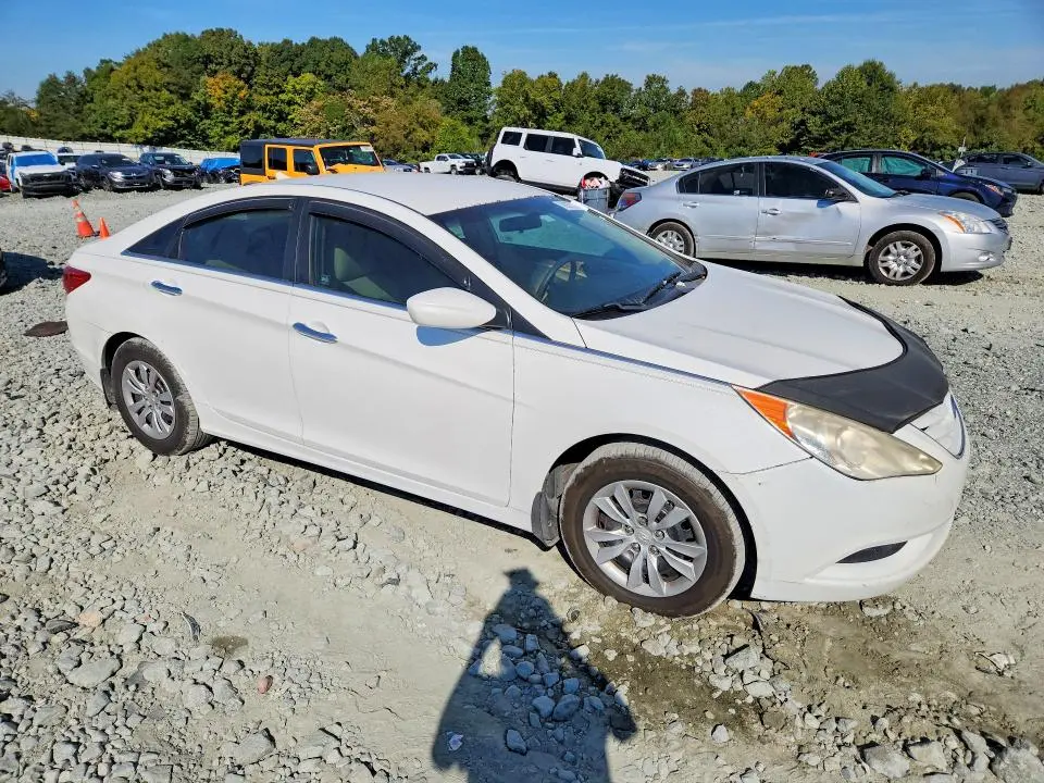 2011 HYUNDAI SONATA GLS  