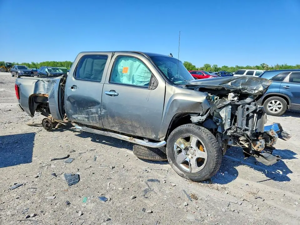 2011 CHEVROLET SILVERADO K1500 LT  