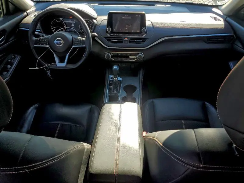 2022 NISSAN ALTIMA SR  