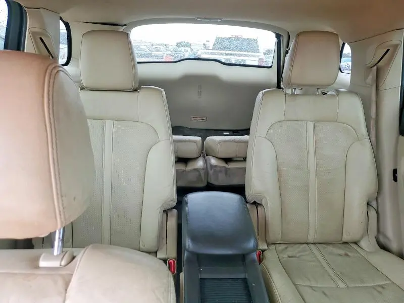 2013 LINCOLN MKT   