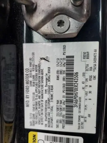 2014 FORD FUSION SE  