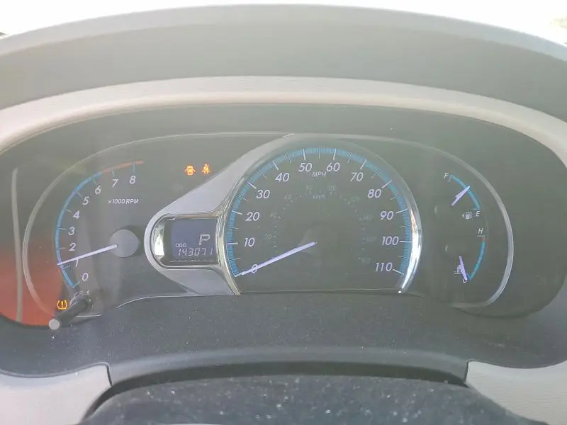 2014 TOYOTA SIENNA XLE 8-PASSENGER  