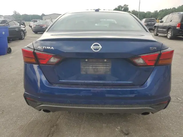 2022 NISSAN ALTIMA SR  