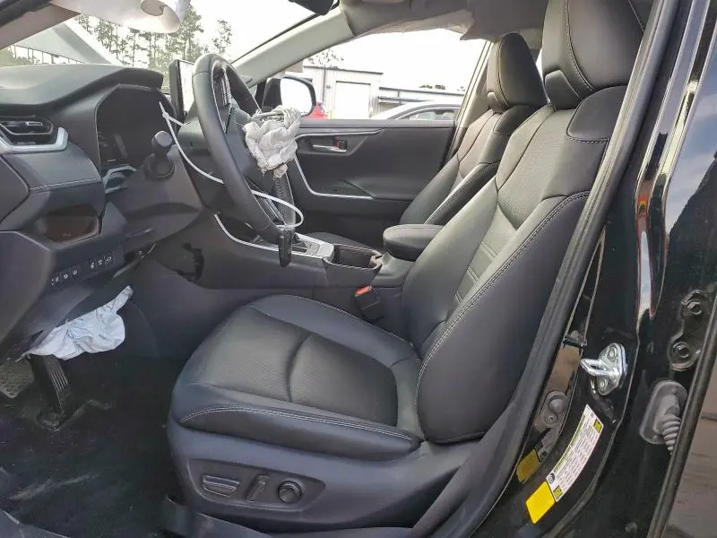 2025 TOYOTA RAV4 LIMITED  