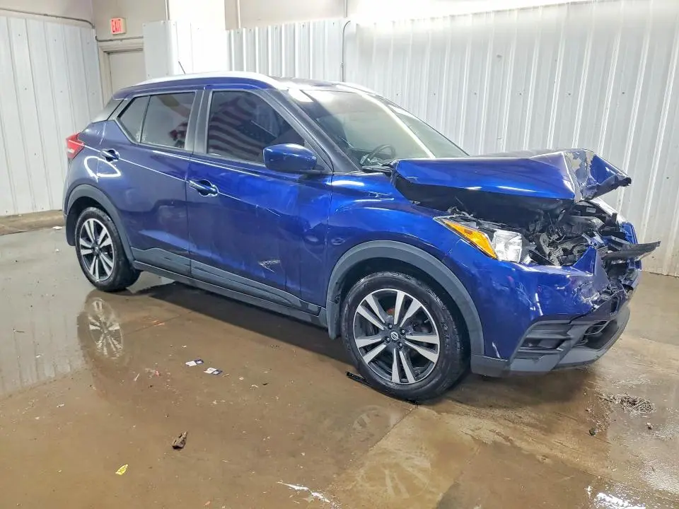 2019 NISSAN KICKS SV  