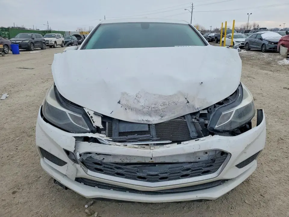 2016 CHEVROLET CRUZE LT  