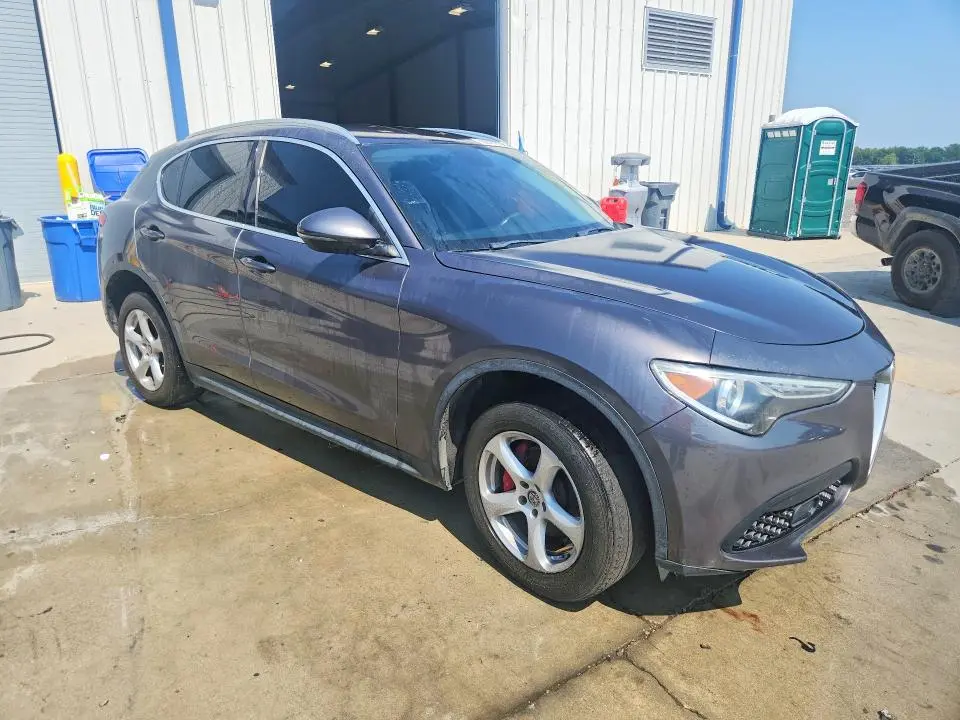 2018 ALFA ROMEO STELVIO   