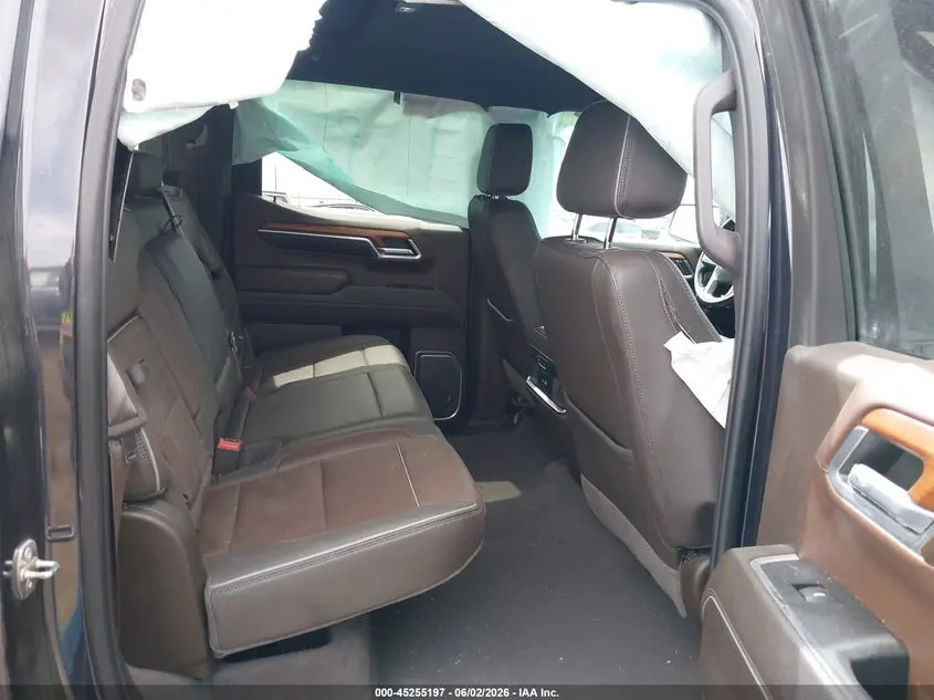 2022 GMC SIERRA 1500 4WD  SHORT BOX DENALI