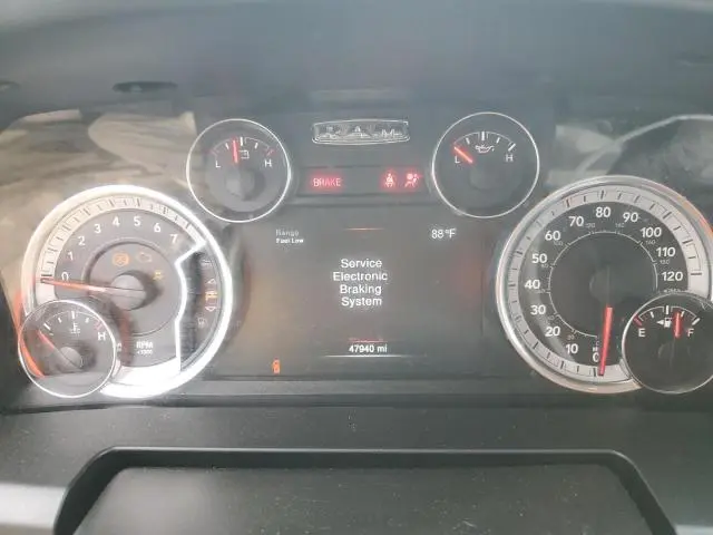 2023 RAM 1500 CLASSIC SLT  