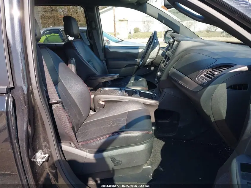 2017 DODGE GRAND CARAVAN GT