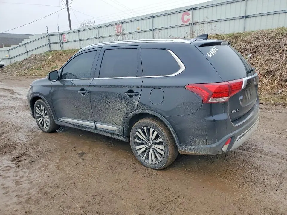 2019 MITSUBISHI OUTLANDER SE  