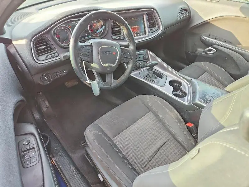 2016 DODGE CHALLENGER SXT  