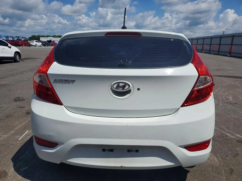 2013 HYUNDAI ACCENT GS  