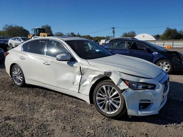 2019 INFINITI Q50 LUXE  