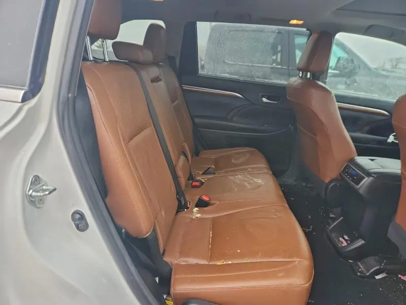 2018 TOYOTA HIGHLANDER LIMITED  