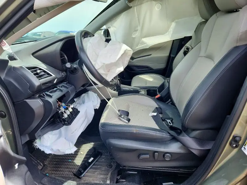 2021 SUBARU FORESTER   