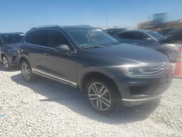 2016 VOLKSWAGEN TOUAREG TDI  