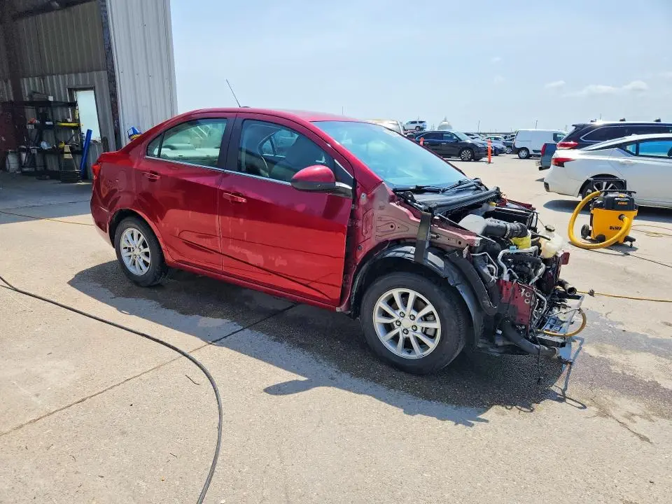 2020 CHEVROLET SONIC LT  