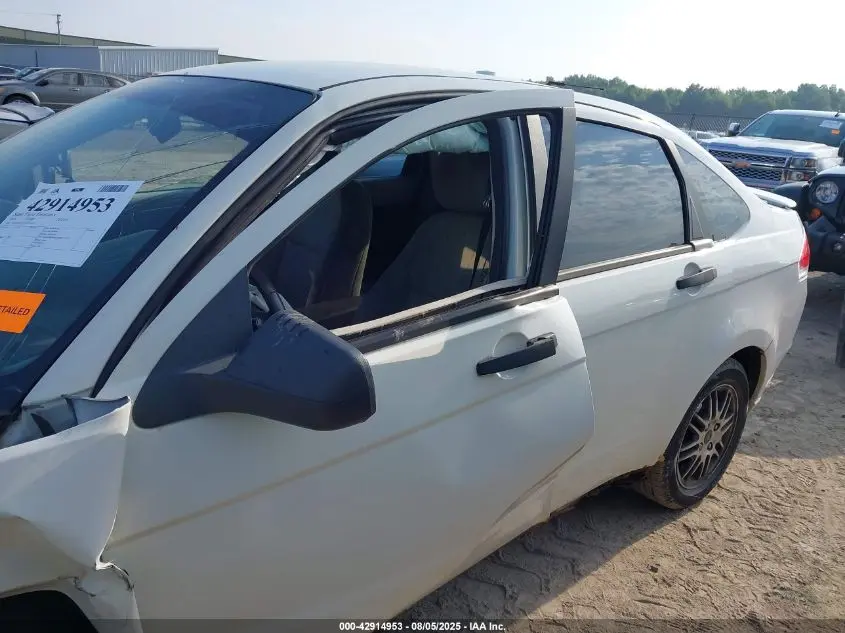 2010 FORD FOCUS SE