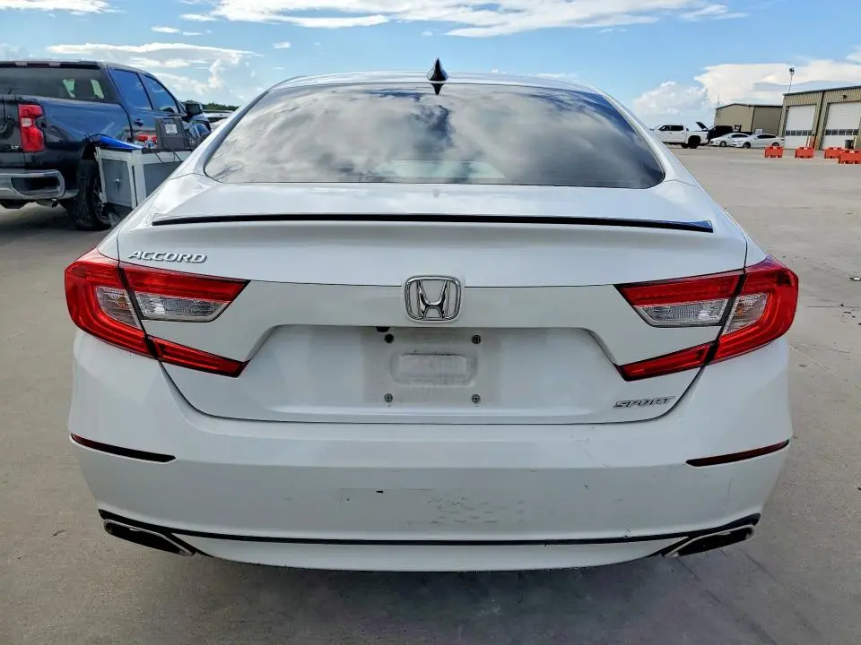 2021 HONDA ACCORD SPORT  