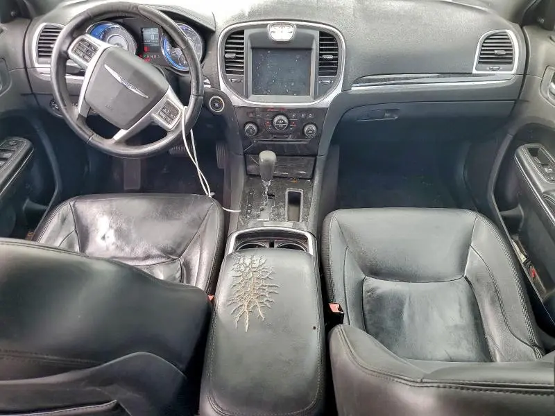 2011 CHRYSLER 300 LIMITED  