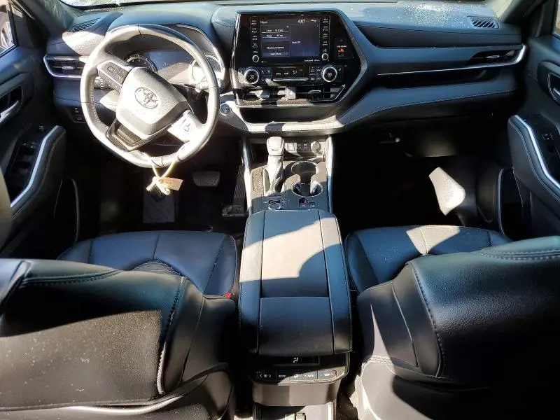 2022 TOYOTA HIGHLANDER XSE  