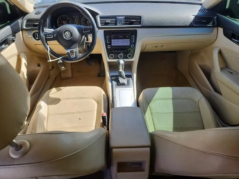 2012 VOLKSWAGEN PASSAT SE  